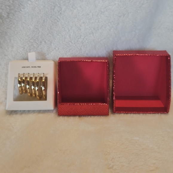 House of Harlow 1960 Gold Hoop Earrings Set of Three NIB Lead Safe Nickel Free - Picture 3 of 5